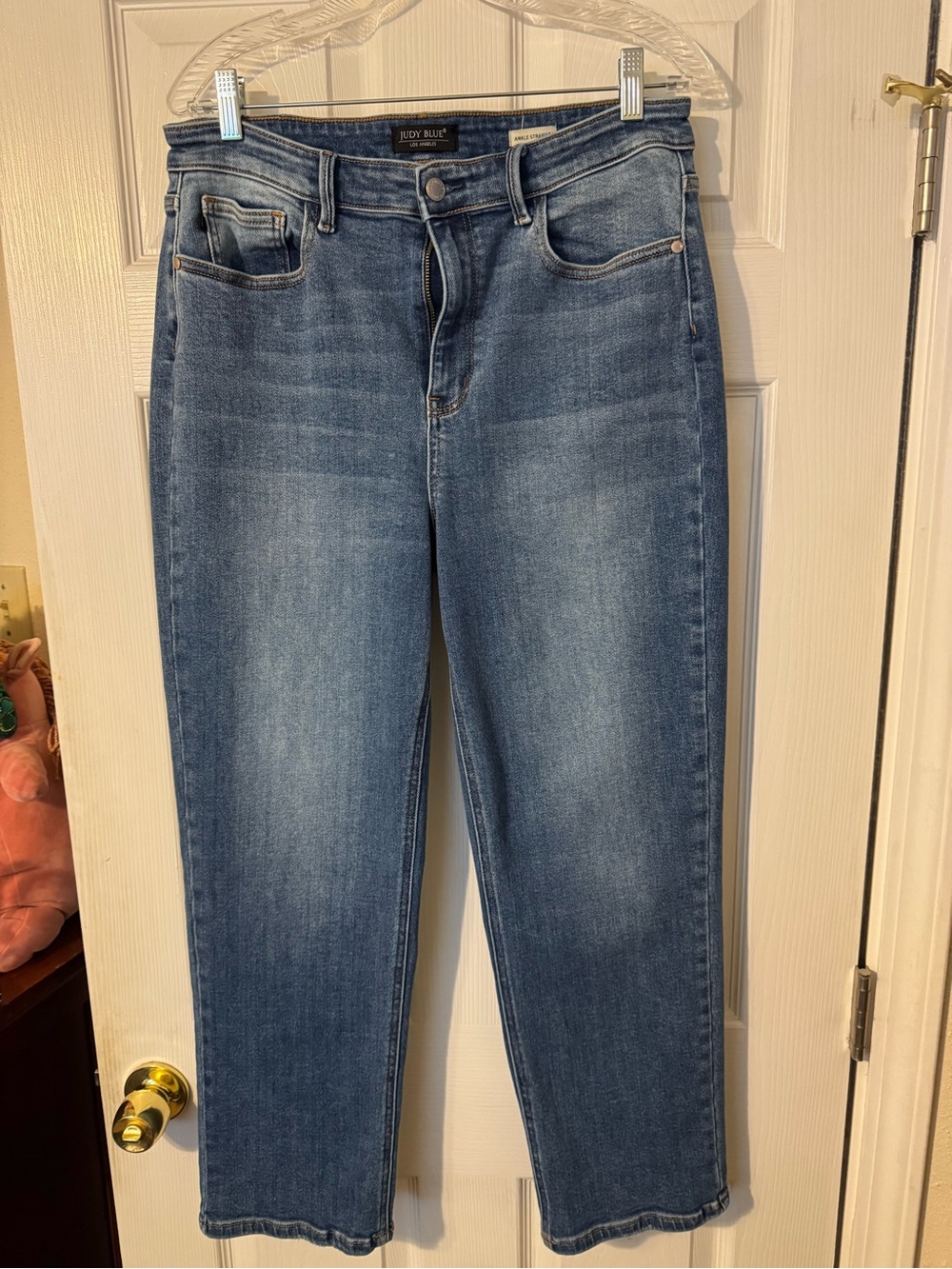 Judy Blue Medium Wash Straight Leg Jeans